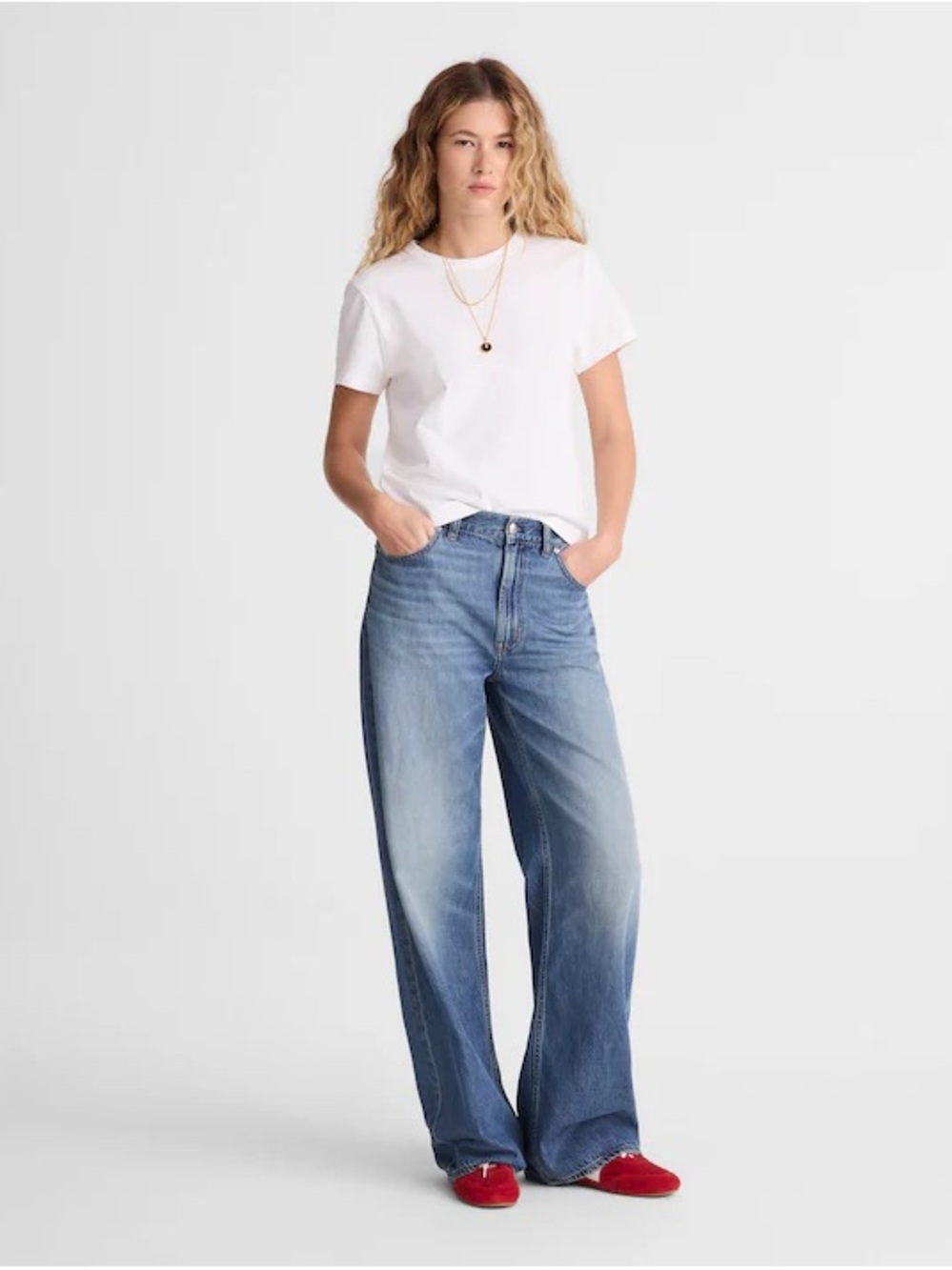 Madewell The Low-Slung Baggy Jean in Airy Denim